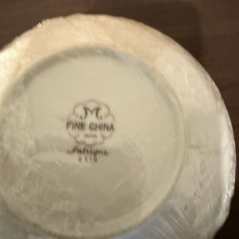 Fine China Classic White Dinner Plate